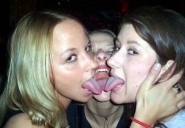hot drunk girls kissing